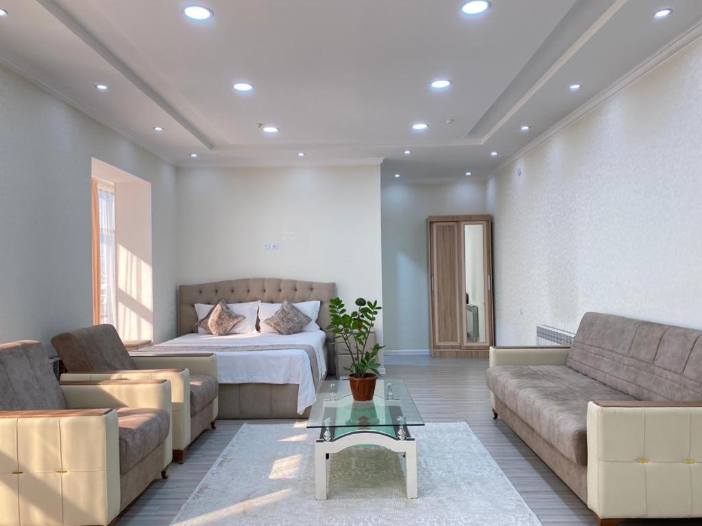 Comfort Hotel Turkistan Bagian luar foto